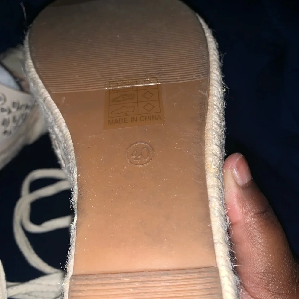 Cream Wedges